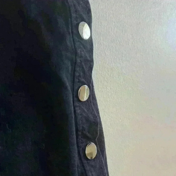 Derek Lam 10 Crosby Side Snap Black Shorts | Size 10 - Picture 3 of 6